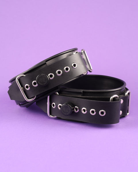 Thigh Restraints